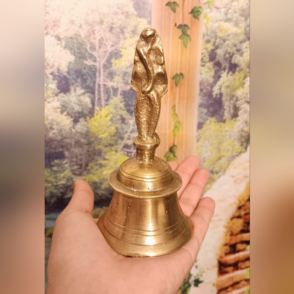 Vintage Brass Hanging Religious Hanuman figure Handcrafted Engraved Bell India 3 - Picture 8 of 10